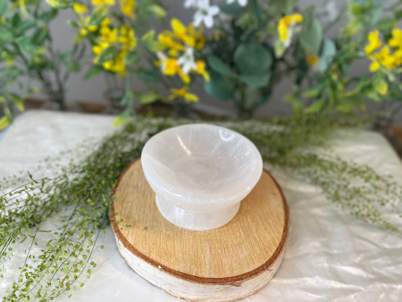 Selenite Carved Pedestal Bowl, strong vibration, Angelic Realm FB1513