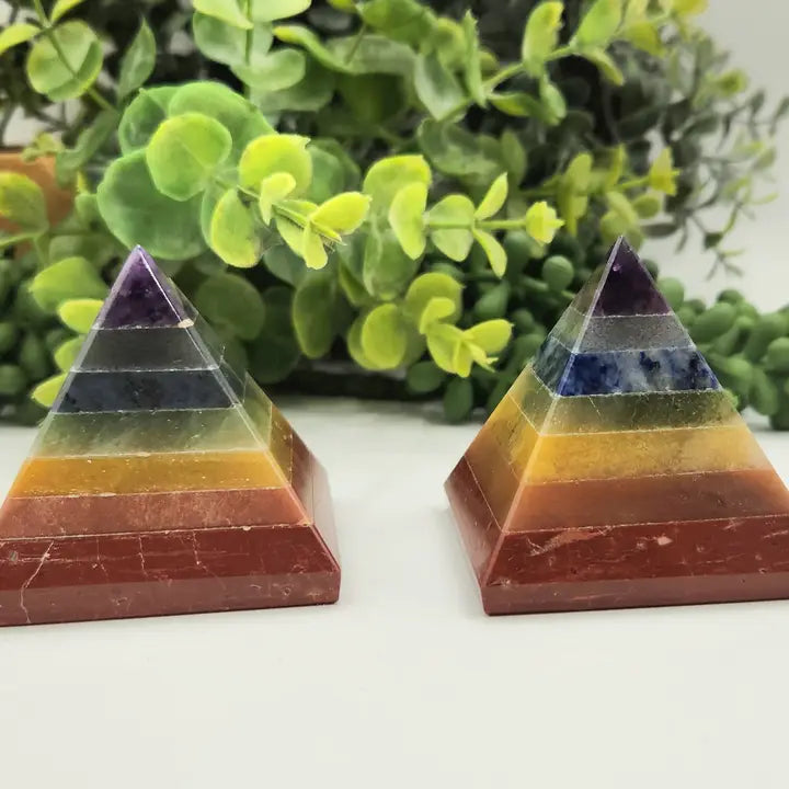 Chakra Bonded Pyramid FB2663 🧡💚🧡