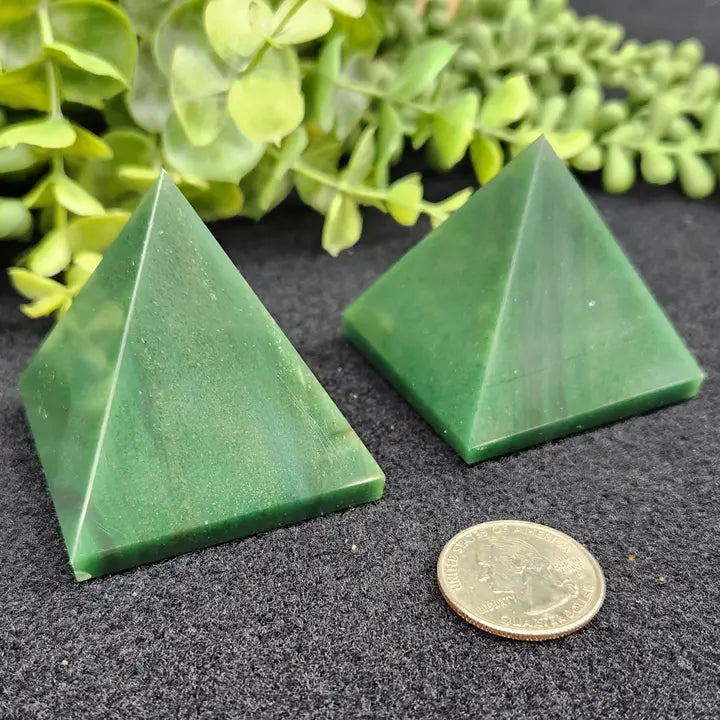 Green Jade Pyramid FB2208