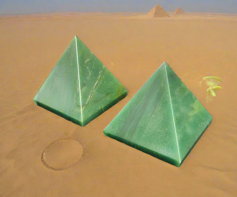 Green Jade Pyramid FB2208