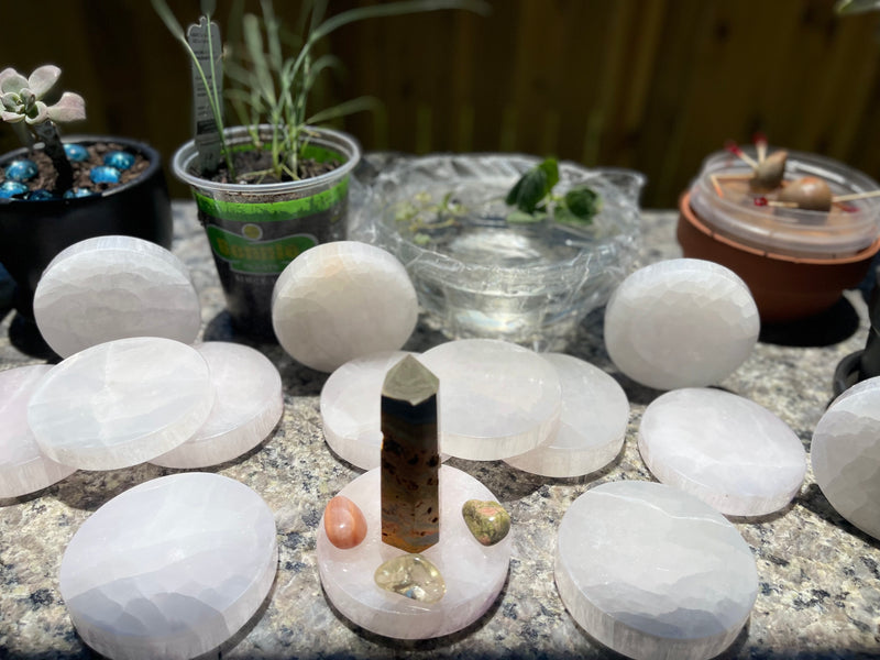 Selenite Etched Round Charging Plates / Bases for crystal grids and display FB1488
