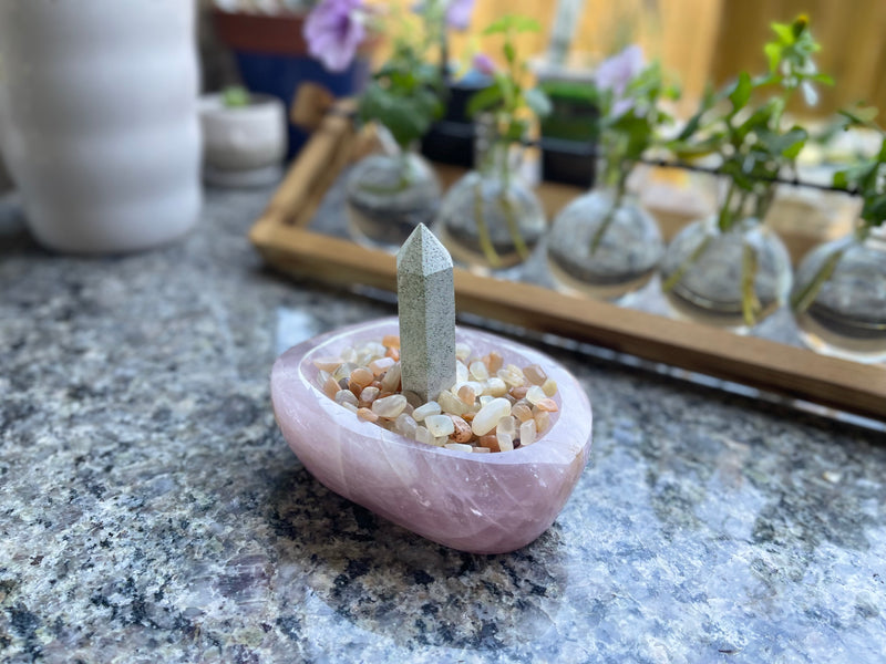 Lavender Rose Quartz Bowl FB3421