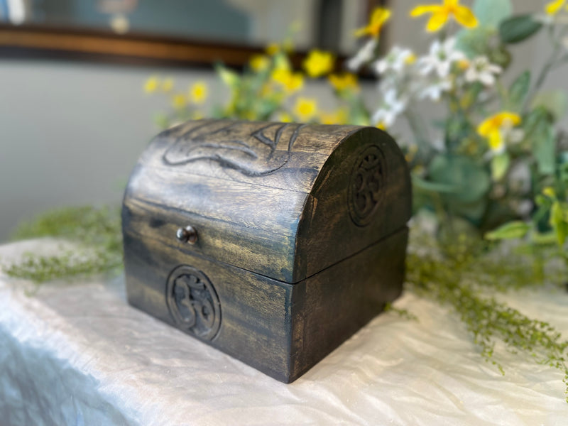 Yoga Man / Om Carved Wood Dome Lid Box FB1663