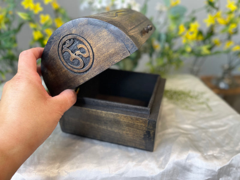 Yoga Man / Om Carved Wood Dome Lid Box FB1663