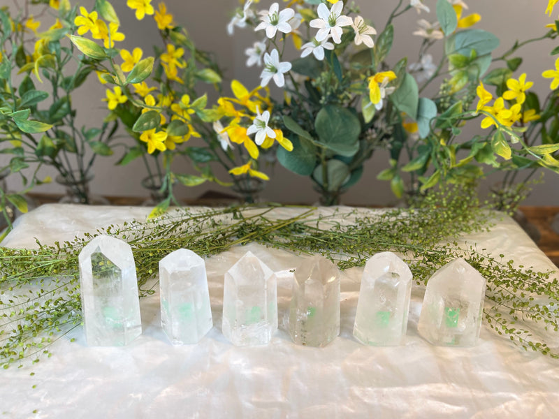 Clear Quartz Polished 🌵 High Grade 🌵 Standing Points (towers) for amplifying energy FB3218