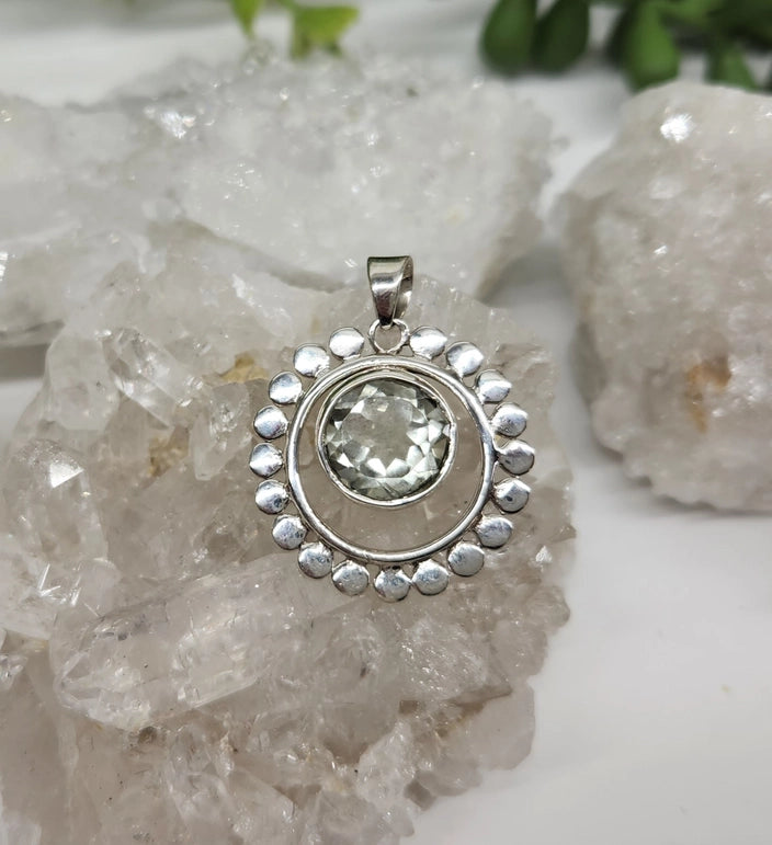 Sterling Silver Round Stone in Floating Frame Pendant, Boxed FB3457 💛