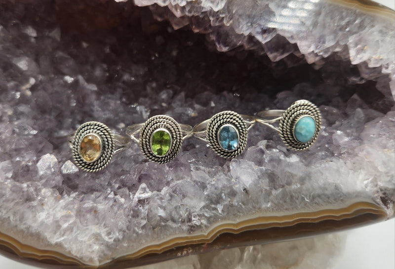 Sterling Silver Semi-Precious Gemstones, Oval Stone, Rope setting Adjustable Rings FB1839