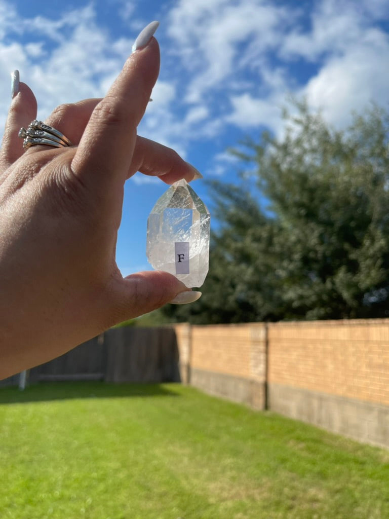 Clear Quartz 💛 High Grade 💛 Natural Points for amplifying energy FB2551 A