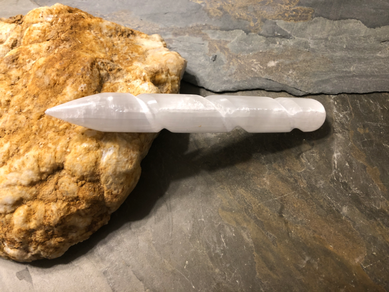 Selenite Twist Wand with Terminated Point, ethereal and purifying; FB1921